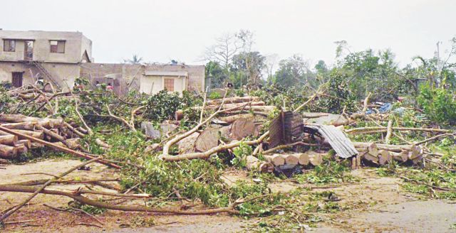 Tornado kills 20 in Bangladesh