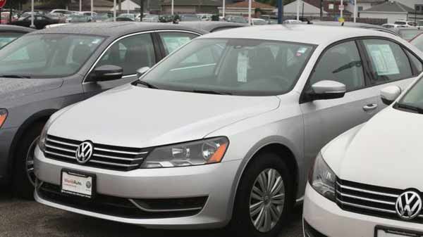 Volkswagen apologises for emissions blunder