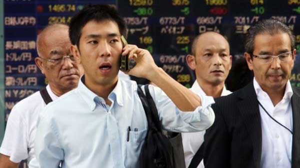 Japan stocks mixed on revised growth