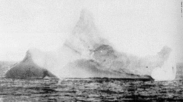 ‘Titanic Iceberg’ photo up for auction