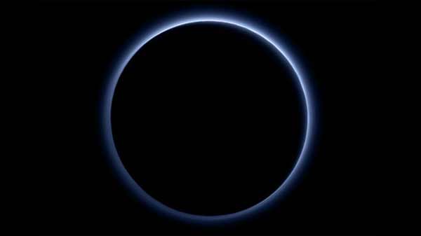 Probe captures Pluto’s ‘blue sky’