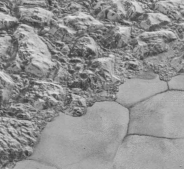 New Horizons: Sharpest images of Pluto’s surface