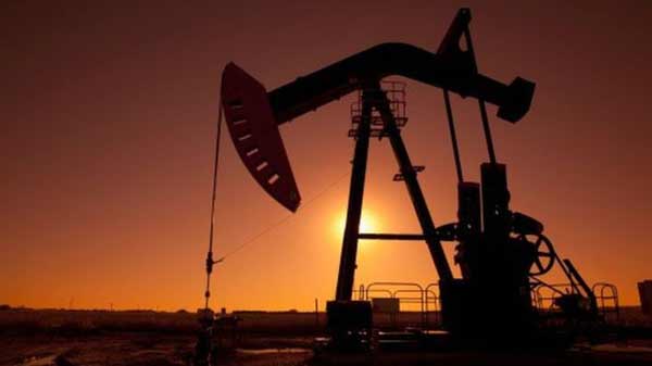 Oil price briefly falls below $30 a barrel