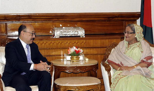 Indian envoy calls on Bangladesh PM