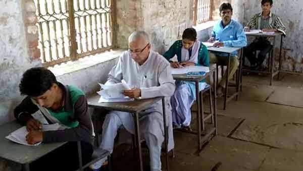 India mayor returns to school, takes class 10 exam