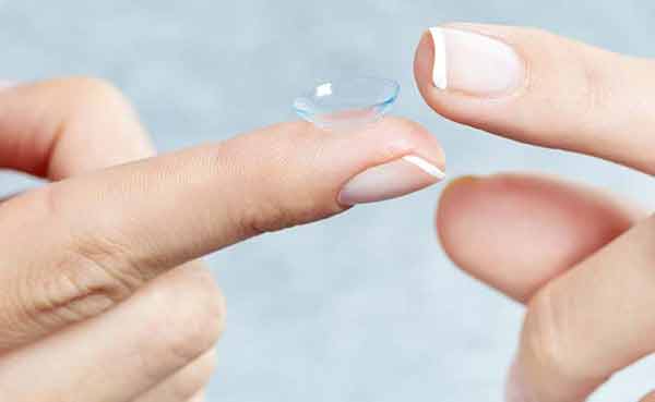 Contact lenses may alter eye’s natural bacteria: Study