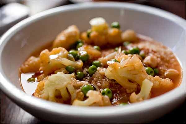 Beans with cauliflower, a winter dish