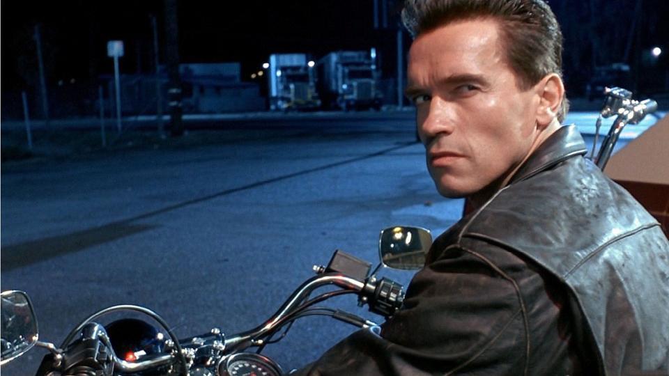 Arnie wants to go full Terminator on Trump and smash his face