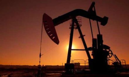 Crude oil prices edge up in Asia