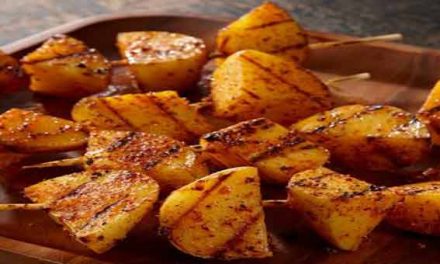 Grilled potato, a delicious vegetarian kebabs