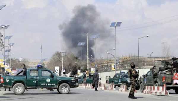 Afghanistan: IS gunmen dressed as medics kill 30 at Kabul military hospital