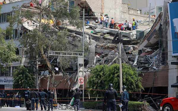 7.1 magnitude earthquake kills nearly 250 in Mexico