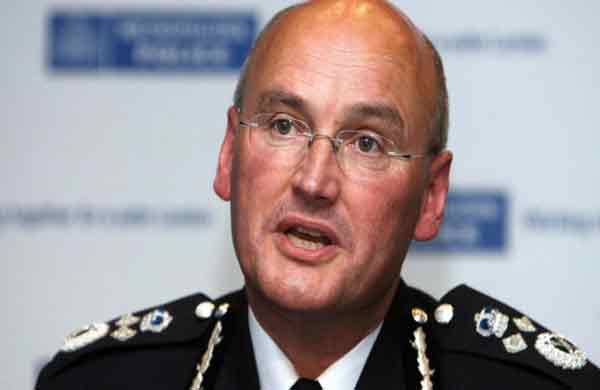 Ex-police chief ‘told about porn claims