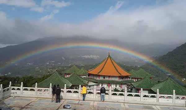 Record-breaking nine-hour rainbow in Taiwan